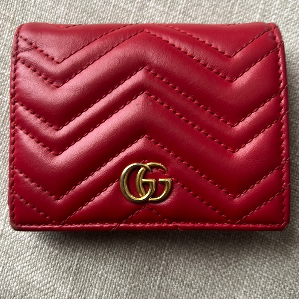 GG MARMONT Red MATELASSÉ CARD CASE WALLET